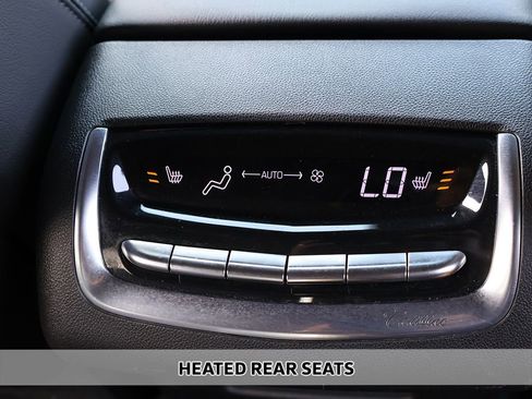 Used 2020 Cadillac XT6 Premium Luxury AWD/4WD image 7