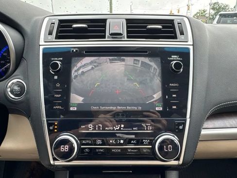 Used 2018 Subaru Outback 2.5i Limited AWD/4WD image 14