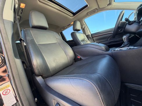 Used 2015 Toyota Highlander Limited image 39