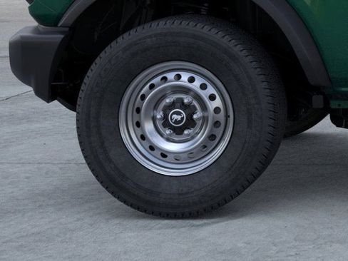 New 2025 Ford Bronco 4-Door image 21