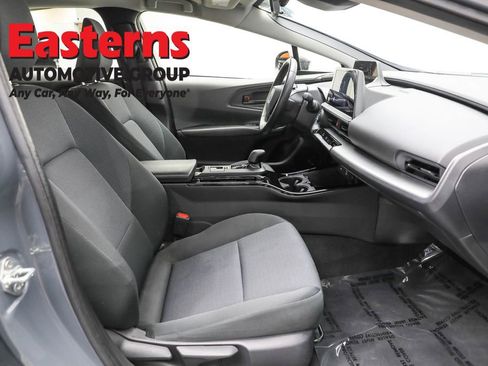 Used 2024 Toyota Prius LE FWD image 23