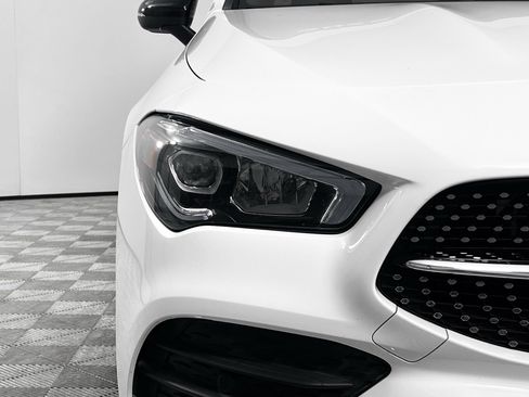 Used 2022 Mercedes-Benz CLA 250 image 10