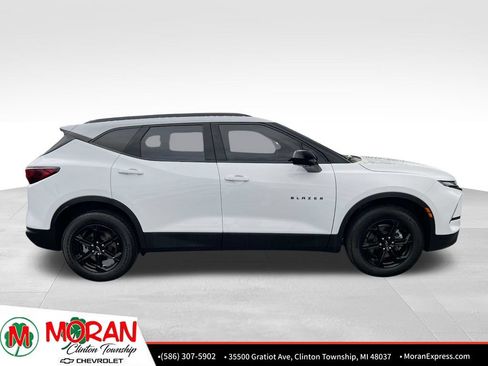 Certified 2025 Chevrolet Blazer LT w/ Midnight/Sport Edition AWD/4WD image 7