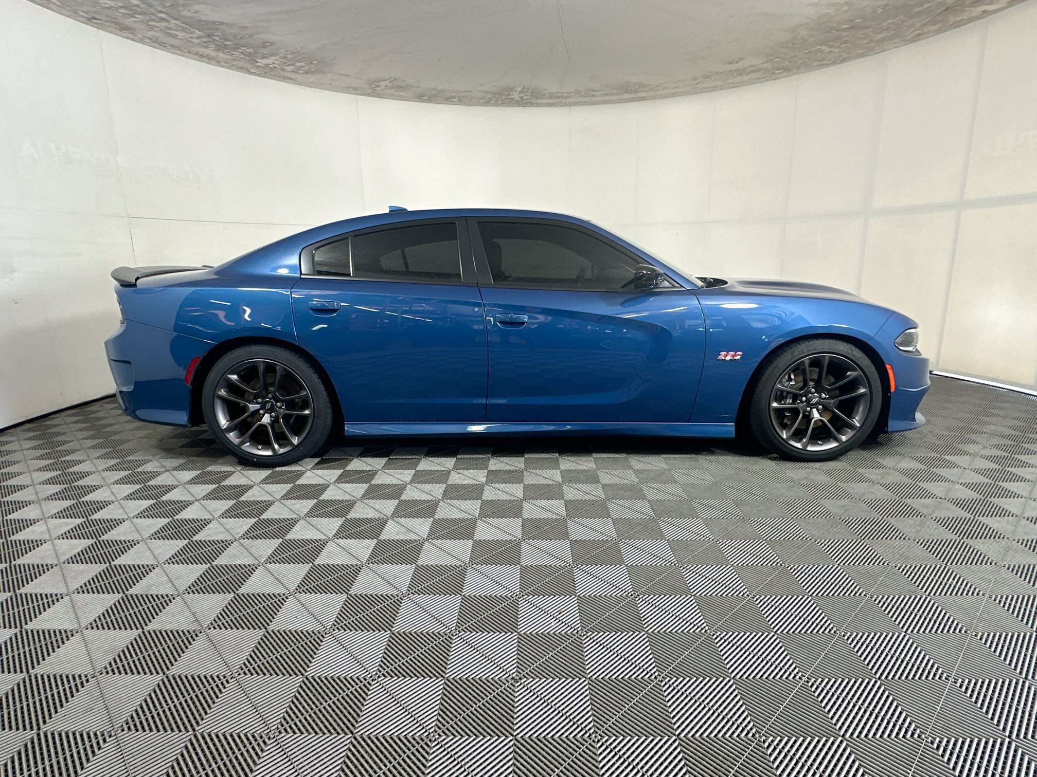 Used 2023 Dodge Charger Scat Pack w/ Harman/Kardon Audio Group RWD image 2