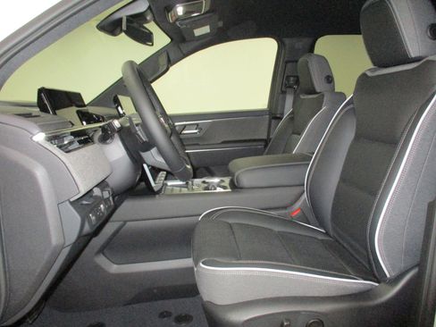 New 2026 GMC Sierra EV Elevation image 17