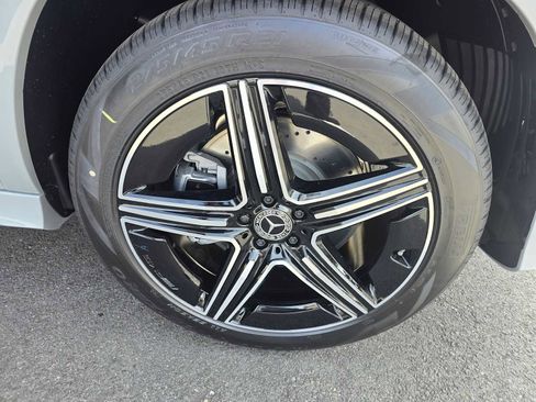 New 2026 Mercedes-Benz GLE 450e 4MATIC image 9