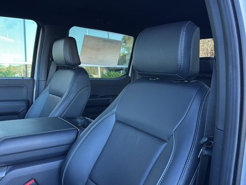 New 2025 Ford F150 Lariat w/ Equipment Group 501A Mid image 40