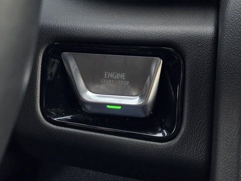 Used 2025 GMC Yukon Denali RWD image 20