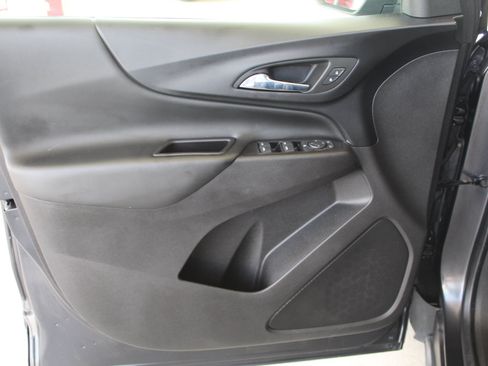 Used 2022 Chevrolet Equinox LT FWD image 27