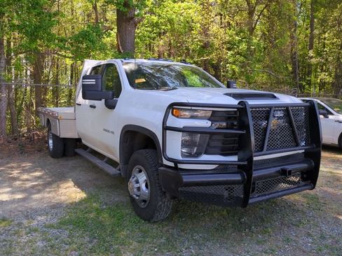 Used 2024 Chevrolet Silverado 3500 W/T w/ WT Convenience Package image 4