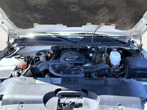 Used 2005 Chevrolet Avalanche Z71 w/ Sun And Sound Package AWD/4WD image 23