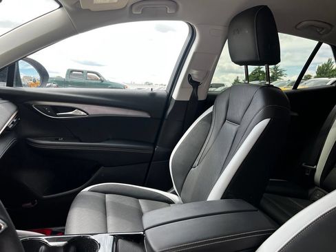 Certified 2025 Buick Envision Sport Touring AWD/4WD image 28