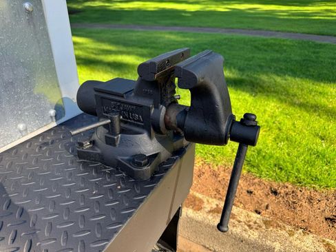 Used 2010 Ford F550 4x4 Crew Cab Super Duty image 42