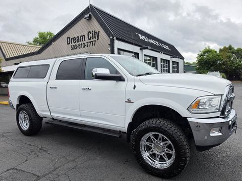Used 2017 RAM 2500 Laramie AWD/4WD image 3