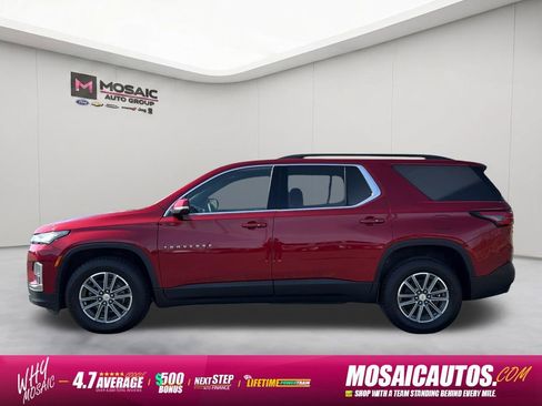 Used 2023 Chevrolet Traverse LT FWD image 4