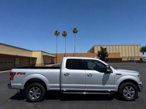 Used 2018 Ford F150 XLT w/ Equipment Group 302A Luxury AWD/4WD image 8