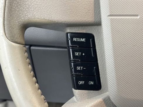 Used 2010 Ford Edge SEL image 17