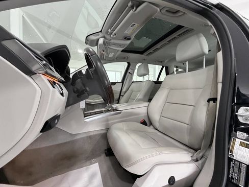 Used 2016 Mercedes-Benz E 350 4MATIC Wagon image 28