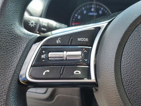 Used 2021 Kia Forte LXS FWD image 12