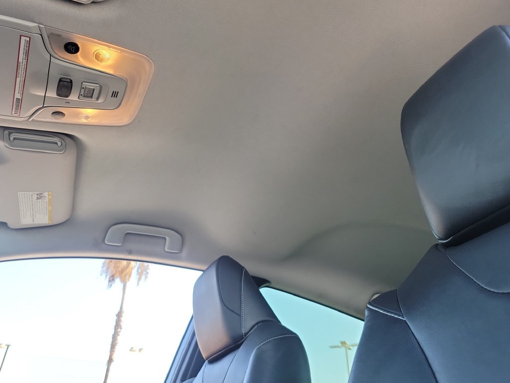 Used 2021 Toyota Prius Prime Limited FWD image 19