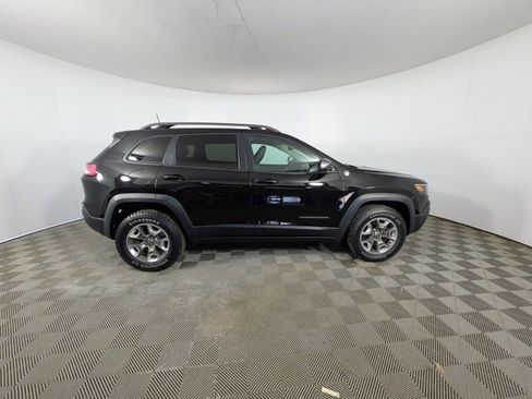 Used 2019 Jeep Cherokee Trailhawk w/ Comfort/Convenience Group image 30