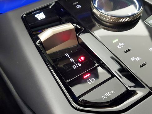 New 2025 BMW X3 xDrive30i w/ Premium Package image 22