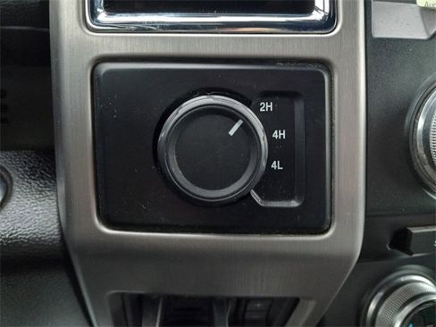 Used 2017 Ford F250 Platinum w/ Platinum Ultimate Package image 20