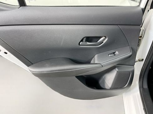 Used 2024 Nissan Sentra SV FWD image 28