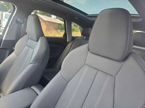 Used 2025 Audi Q5 Premium Plus w/ Premium Plus AWD/4WD image 24
