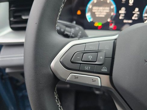 New 2026 Volkswagen Tiguan SE AWD/4WD image 31