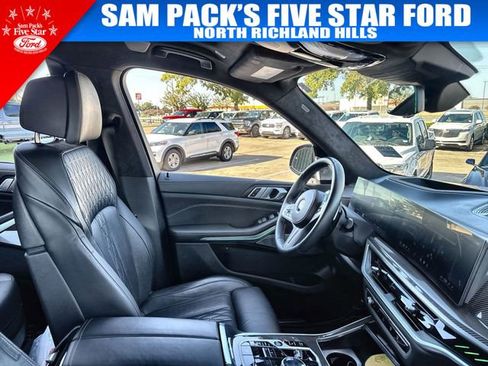 Used 2024 BMW X7 M60i w/ Executive Package image 18