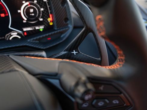Used 2025 Lamborghini Revuelto AWD/4WD image 13