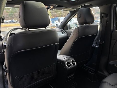 Used 2025 Mercedes-Benz GLA 250 4MATIC image 18