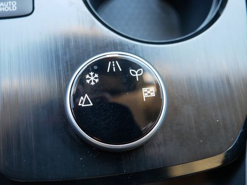 Certified 2023 Nissan Rogue SL w/ SL Premium Package image 30