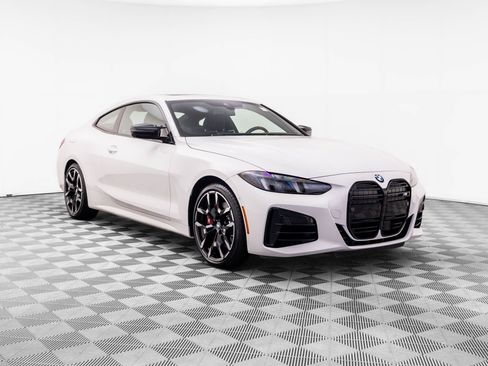 Certified 2026 BMW 440i xDrive Coupe w/ Premium Package AWD/4WD image 8
