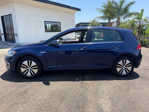 Used 2017 Volkswagen e-Golf SE FWD image 8