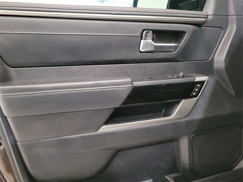 Used 2023 Toyota Sequoia Limited image 11