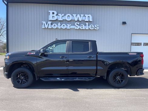 Used 2019 Chevrolet Silverado 1500 LT Trail Boss image 2