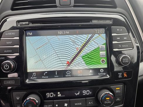 Used 2017 Nissan Maxima 3.5 SL image 18