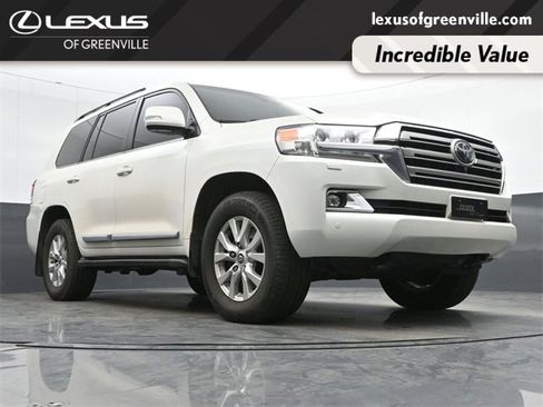 Used 2018 Toyota Land Cruiser w/ Carpet Mat Package image 10