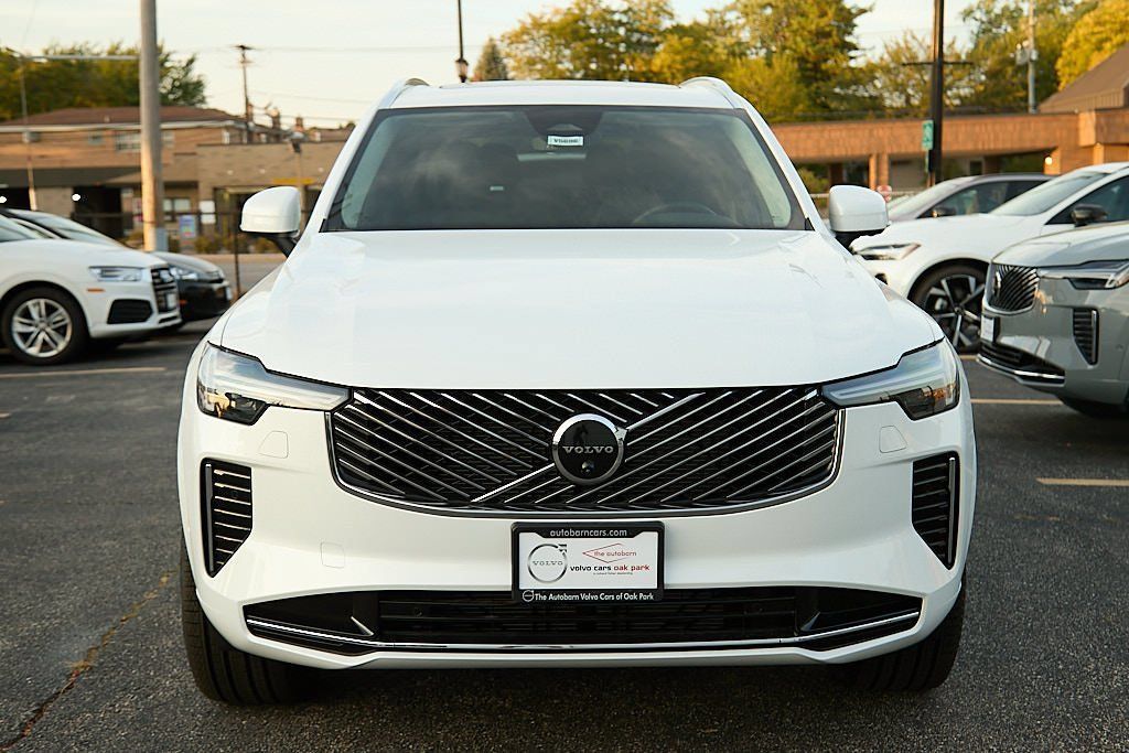 New 2026 Volvo XC90 B6 Plus w/ Protection Package AWD/4WD image 5