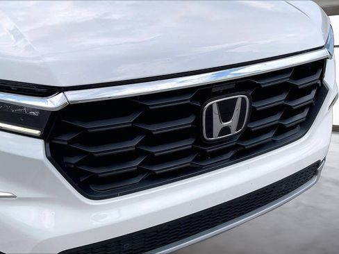 Used 2025 Honda Pilot EX-L image 29
