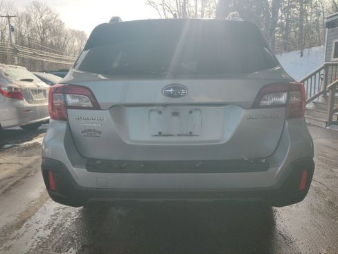 Used 2019 Subaru Outback 2.5i Limited image 5
