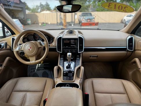 Used 2013 Porsche Cayenne AWD/4WD image 28