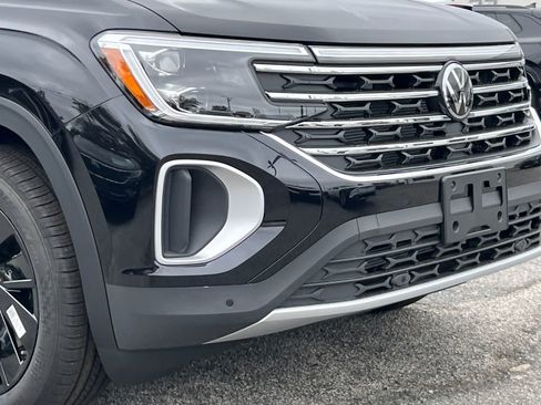 New 2026 Volkswagen Atlas SE image 2