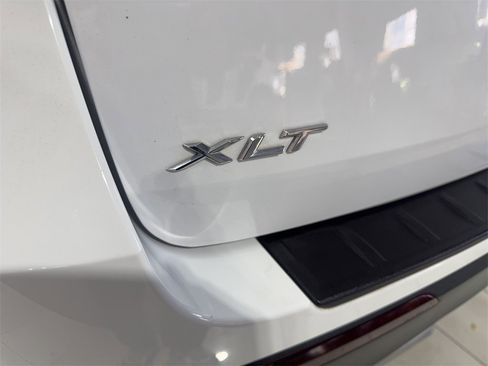 Used 2020 Ford Explorer XLT w/ Equipment Group 202A image 23