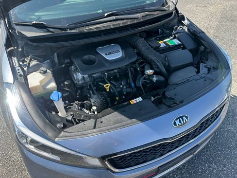 Used 2017 Kia Forte SX FWD image 27