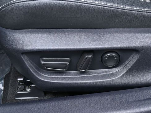 Used 2025 Toyota Camry SE w/ Multimedia Upgrade Package image 12