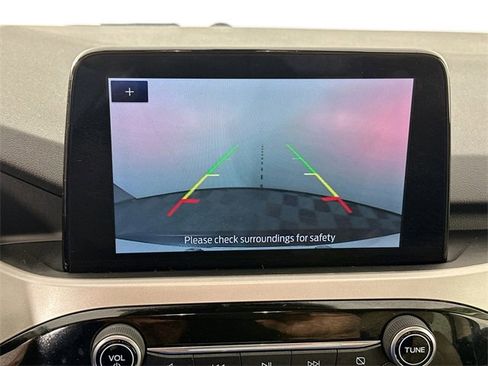 Used 2020 Ford Escape SE image 13