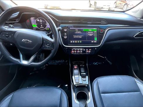 Used 2022 Chevrolet Bolt EUV Premier w/ Sun & Sound Package image 16